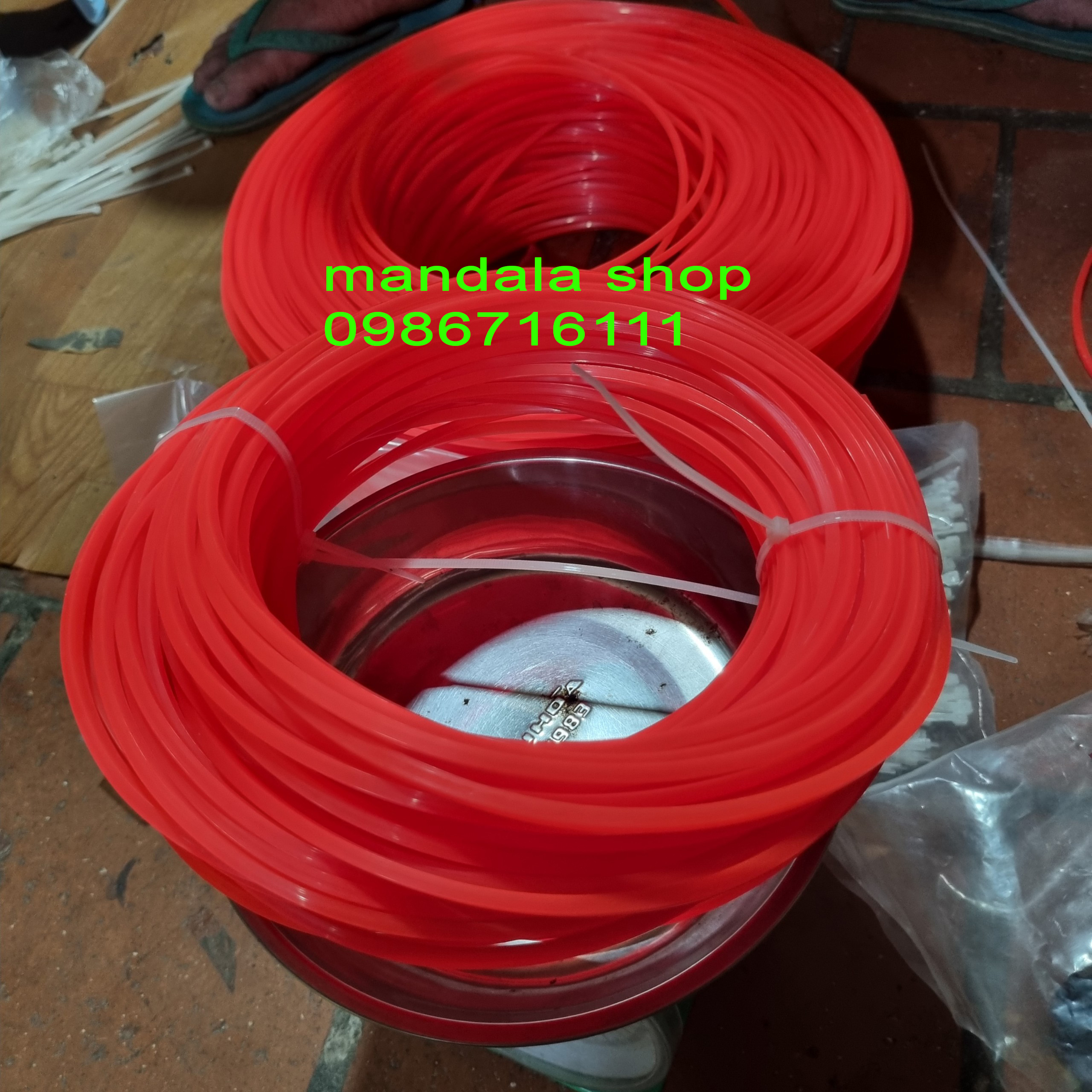 Cước cắt cỏ vuông đỏ 4li 1kg