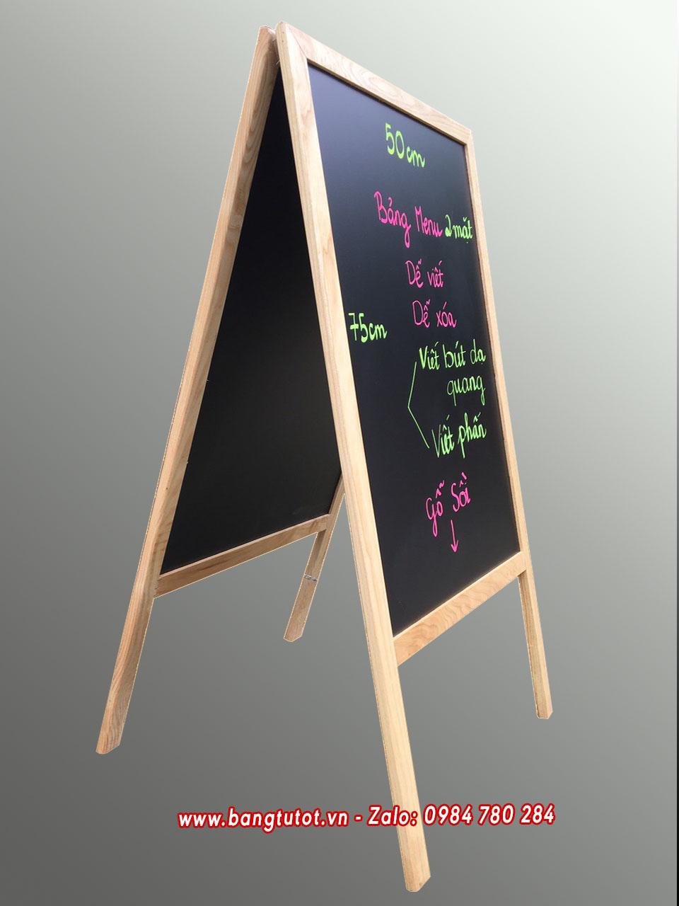 Bảng menu nhà hàng 2 mặt (tặng 1 bút dạ quang, 1 hộp phấn màu) khung gỗ chân đứng Model Plus