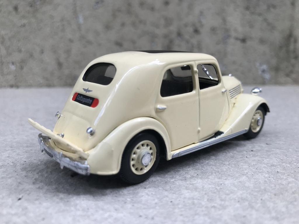Mô hình xe ô tô cổ Renault Celtaquatre - 1:43