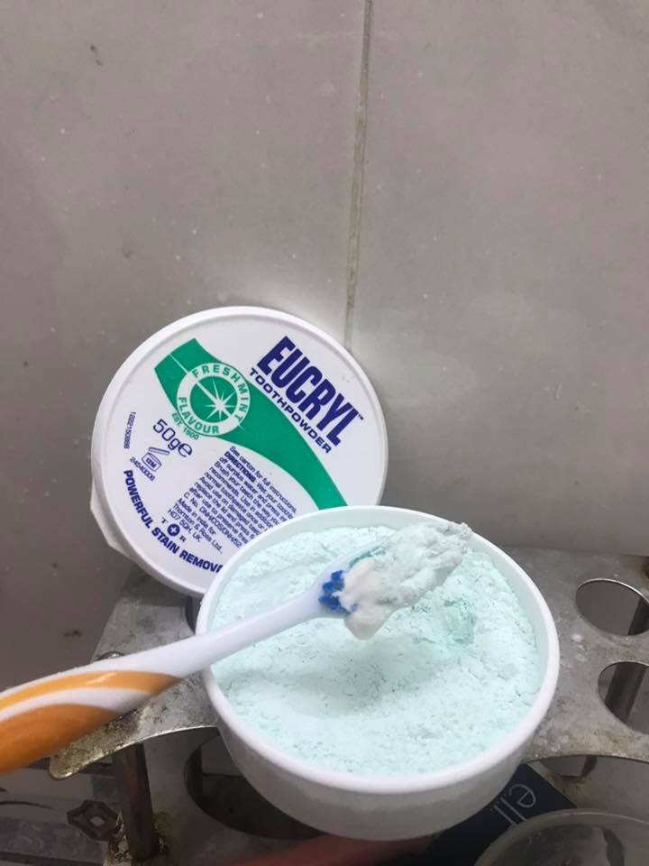 Bột Trắng Răng Eucryl Tooth Powder ANH