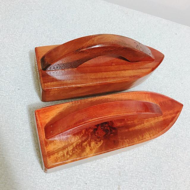 cục gỗ vuông ủi đồ