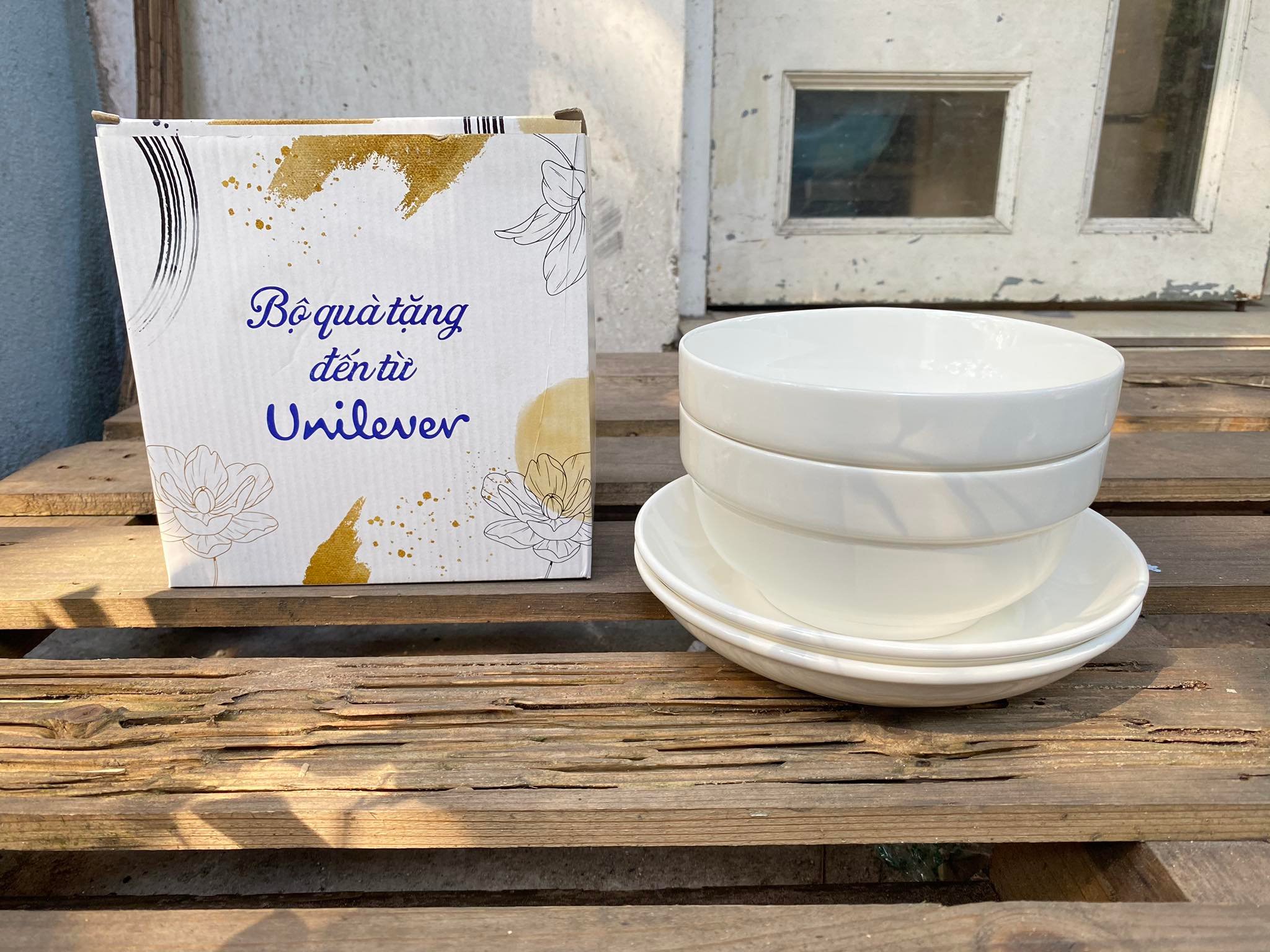Bộ 2 tô + 2 dĩa sứ trắng hkm unilever