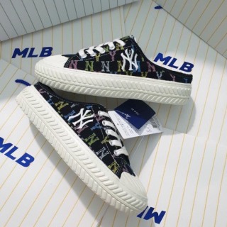 Giày Sục MLB Ny màu đen họa tiết thumbnail
