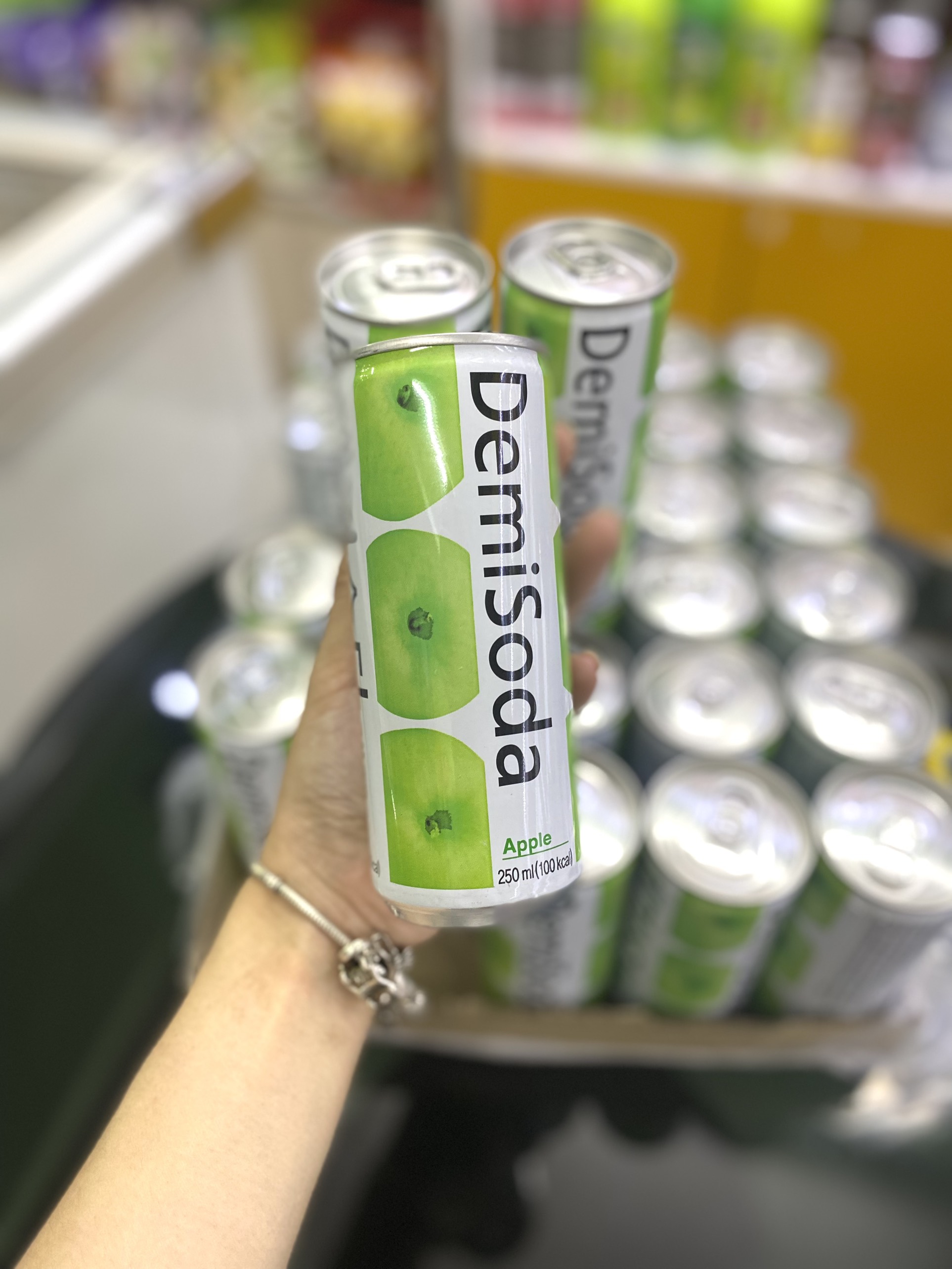 SODA TRÁI CÂY DEMI HÀN QUỐC (LON)