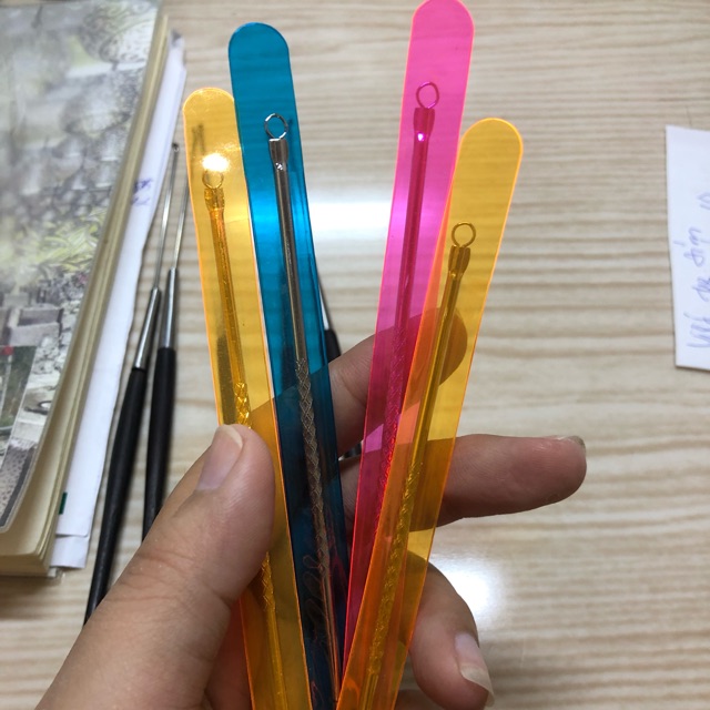 Cây nặn mụn 2 đầu