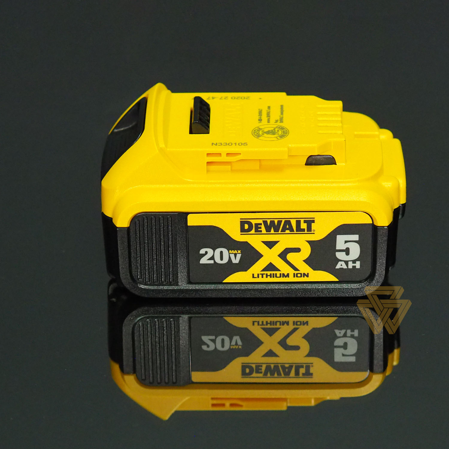 [HCM]Pin Lithium 20V 5.0Ah Dewalt DCB205