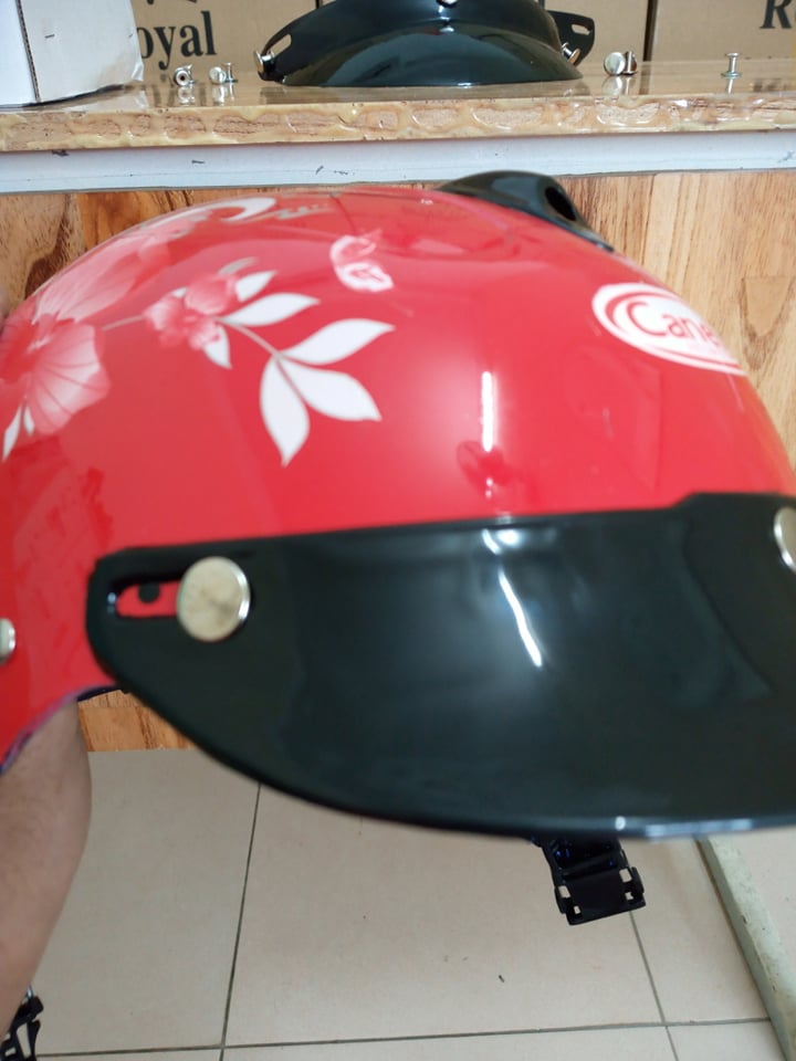 Nút bấm đinh tán lưỡi trai mũ bảo hiểm