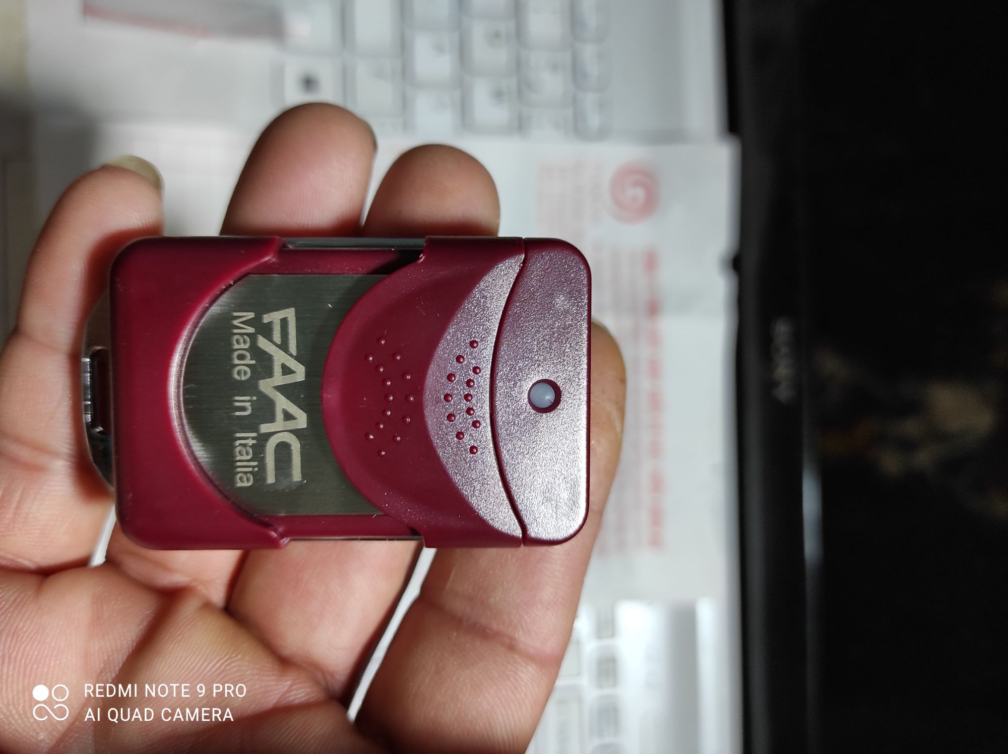 Remote cửa cuốn mã gạt 433 mhz chất lượng cao
