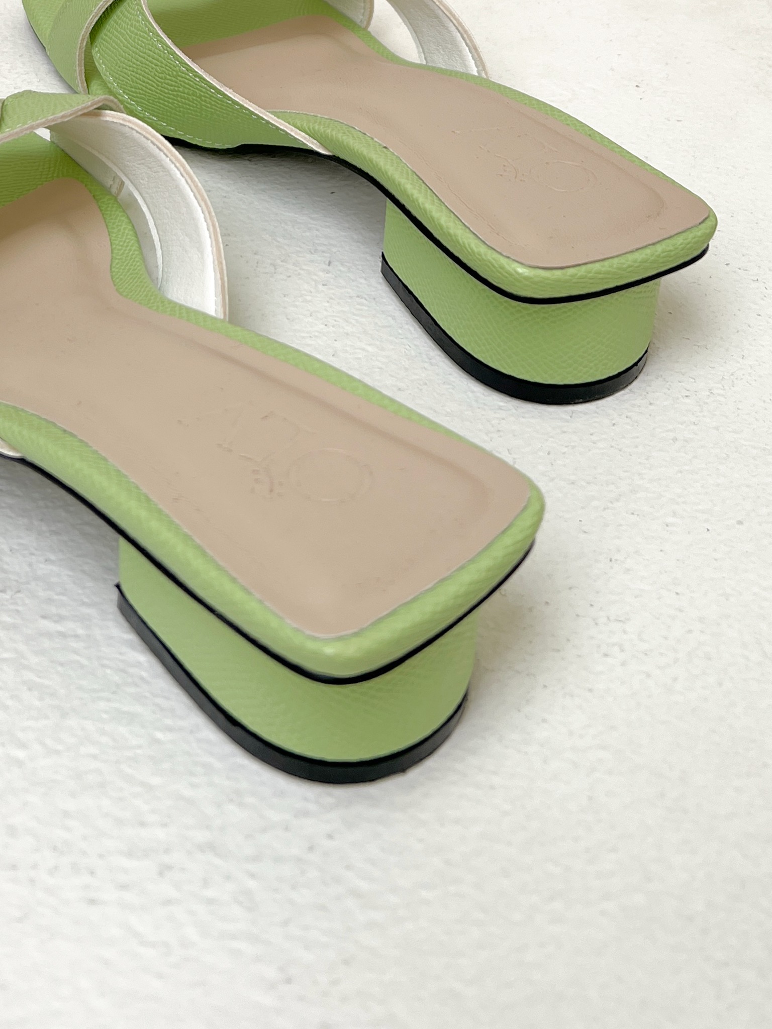 OLV - Dép Olive Wave Slipper