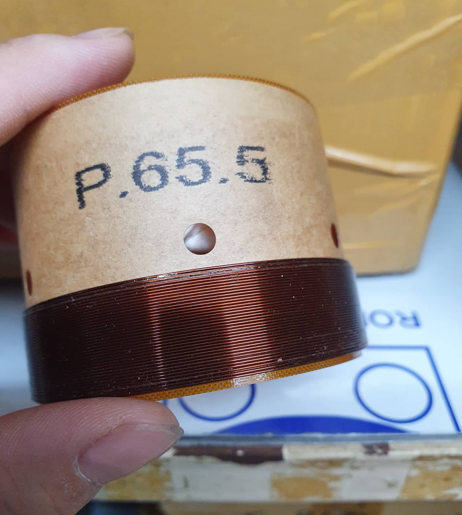 Côn loa phi 65.5 4 lớp