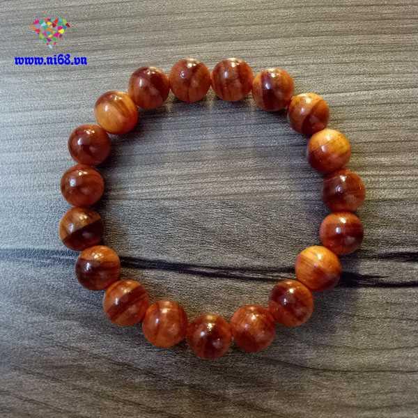 Vòng phong thủy gỗ huyết long 10ly