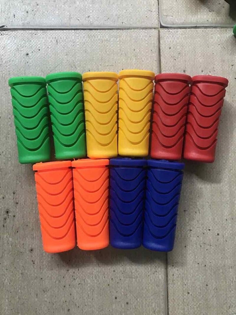 cặp gác chân trước sau cao su đủ màu