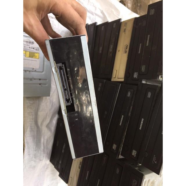 Ổ đĩa quang SATA cho máy tính PC, nhiều ổ đĩa xếp chồng lên nhau, nhãn hiệu Samsung.