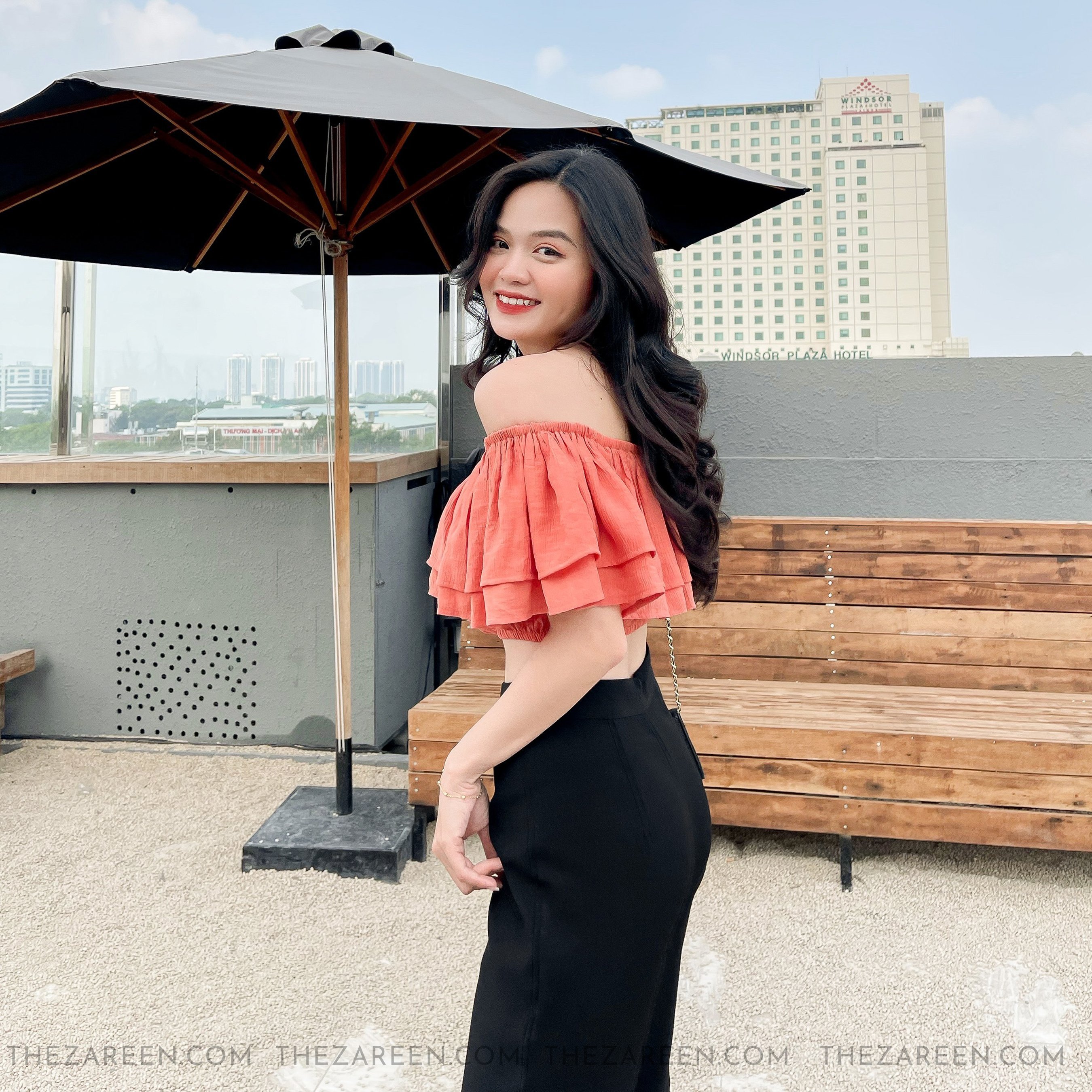 ZAREEN | QUẦN TÂY ỐNG LOE TRS19 ĐEN
