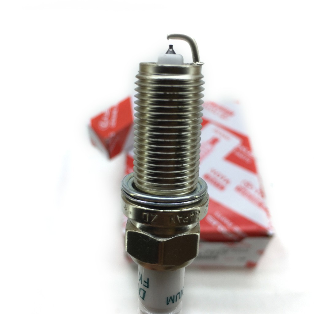Bugi Denso Iridium Innova.