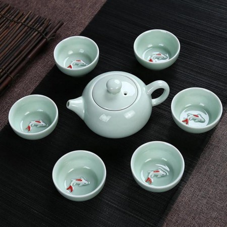 Bộ bình trà men ngọc nhạt gồm ấm và 6 chén trà có hình cá 3d sang trọng - s240