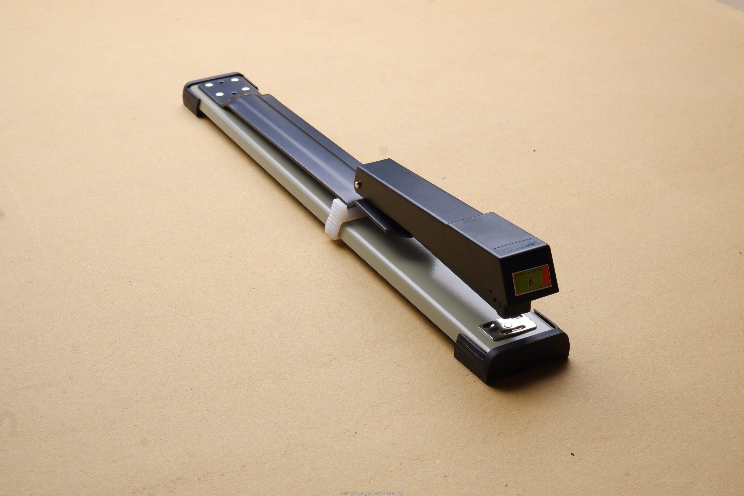 BẤM KIM CÁN DÀI KW.TRIO 5900