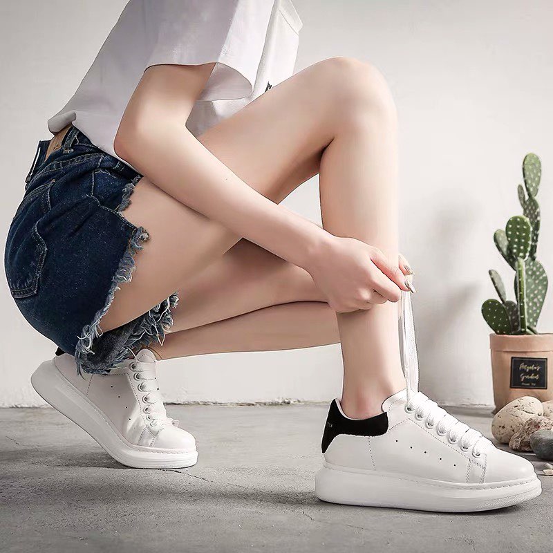 Giầy thể thao gót đen MCC nữ