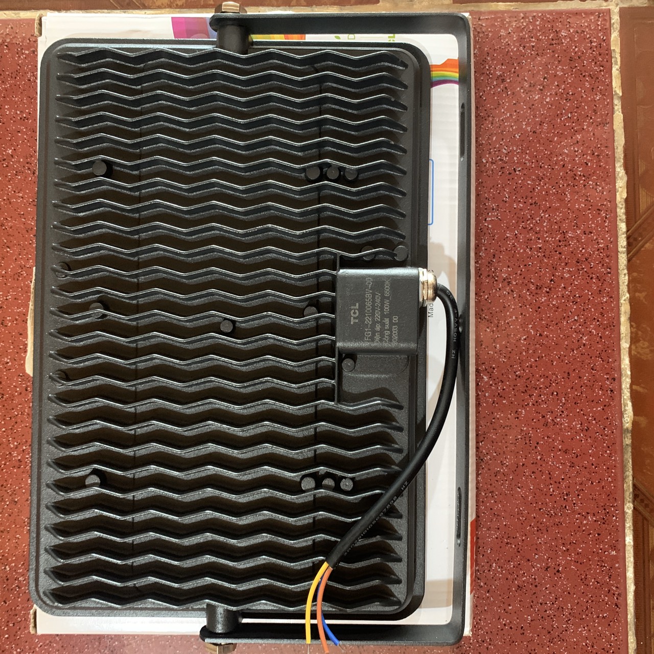 Đèn LED pha 100W chính hãng TCL