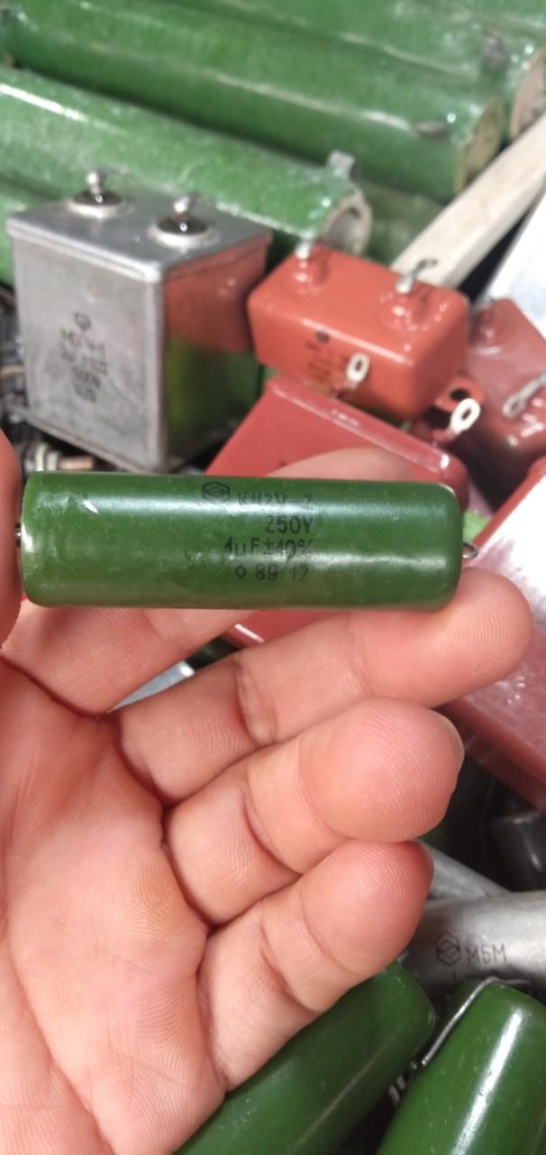 Tụ nga 1uf 250v