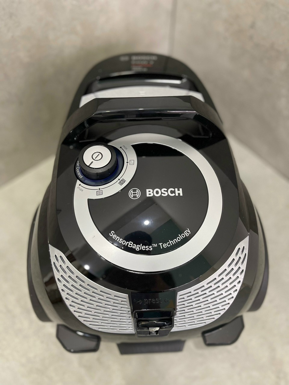 MÁY HÚT BỤI BOSCH BGS2UPWER1 2500W