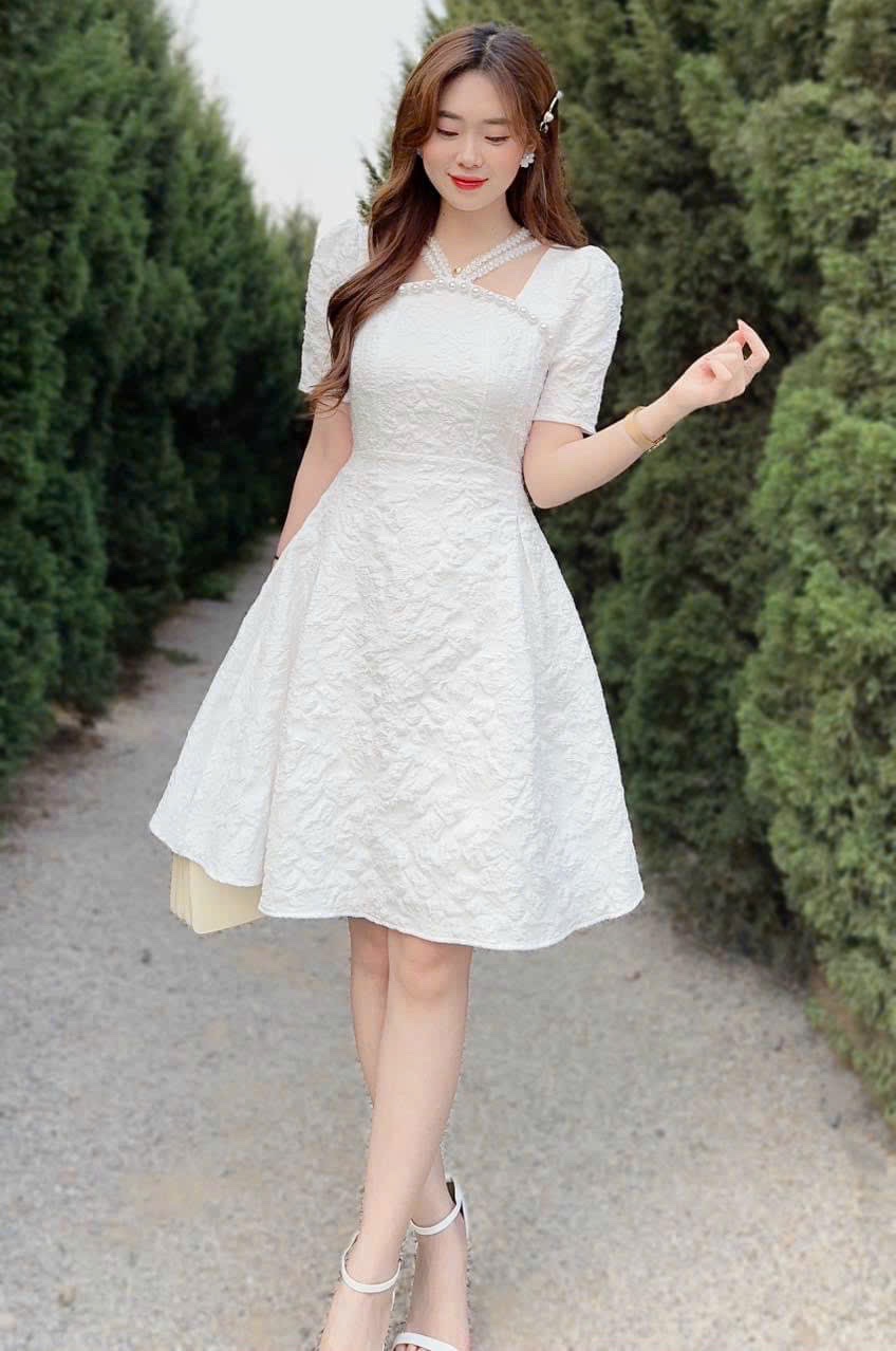 Váy đầm nữ tiểu thư đính cườm dây ren dễ thương dáng xòe chất gấm phù hợp cho nàng đi chơi và dự tiệc DX
