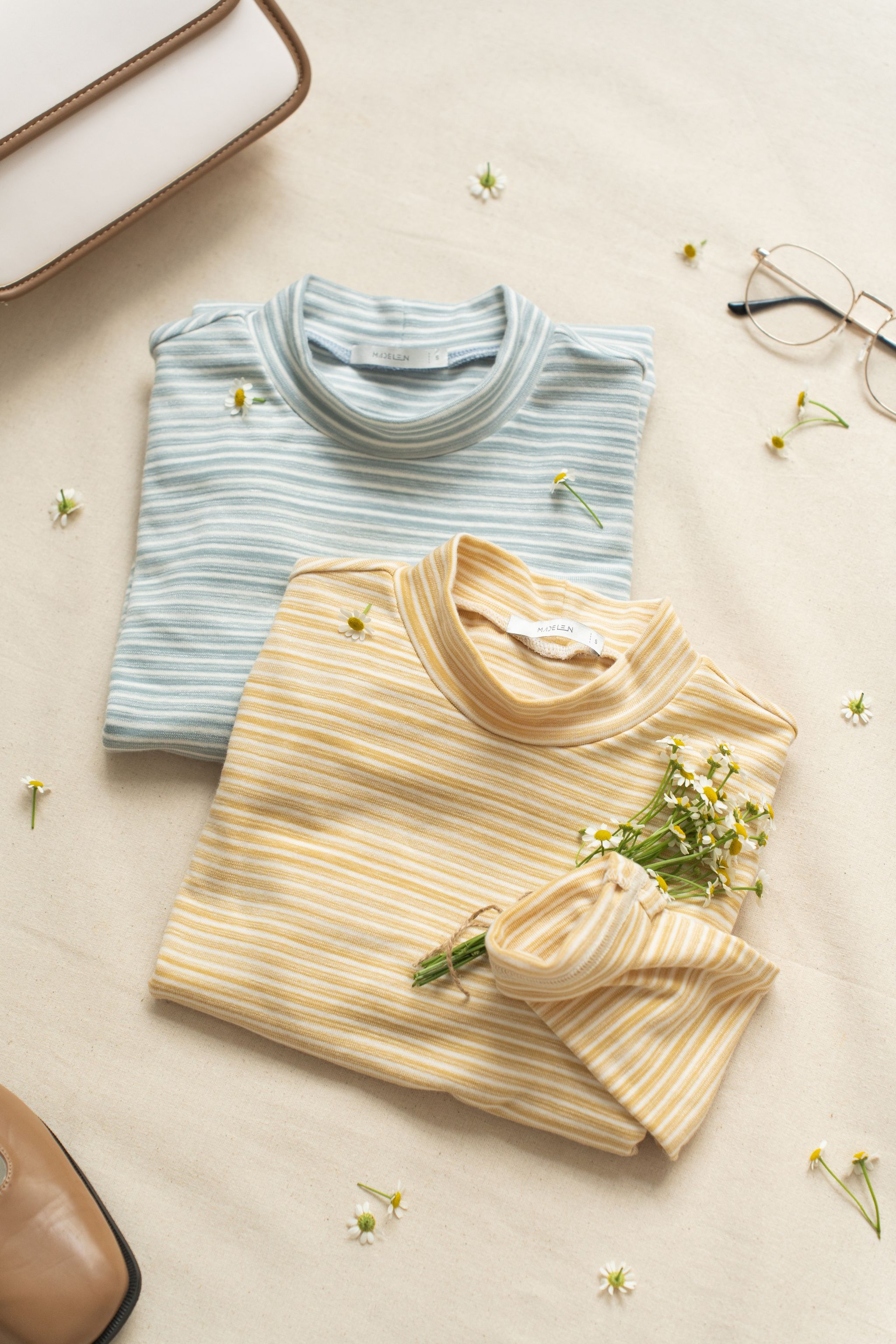 Áo sweater kẻ dài tay cổ 3F MADELEN