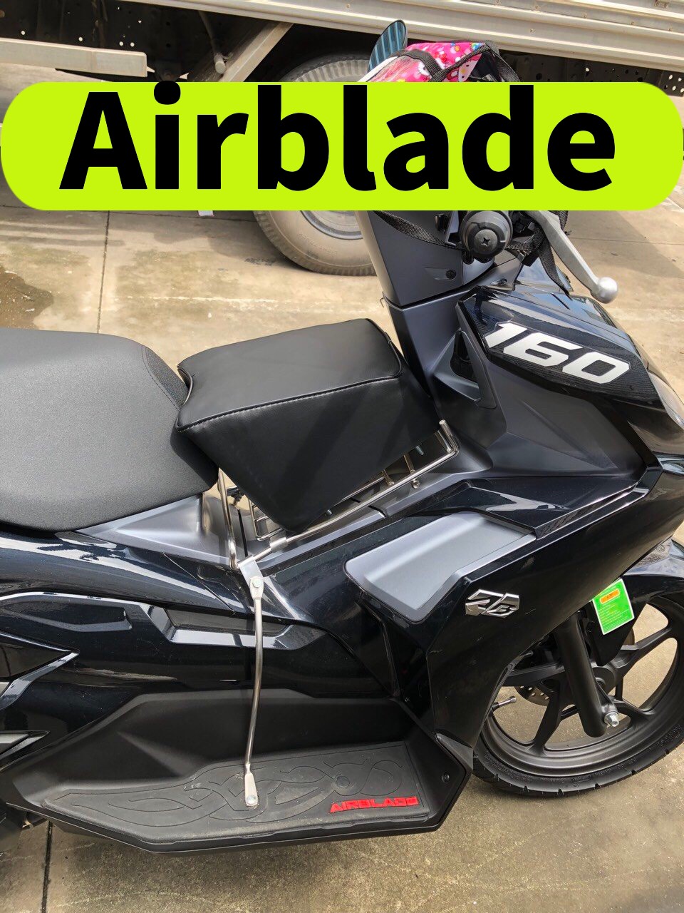 Nệm xe airblade , pcx ,winner ,xe số yên nệm, không tựa,an toàn cho bé , cục đôn yên nệm không cần bắt ốc vít