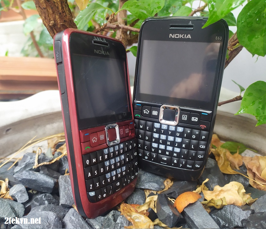 Điện thoại độc cổ Nokia e63 wifi giá rẻ tặng kèm sim 3g