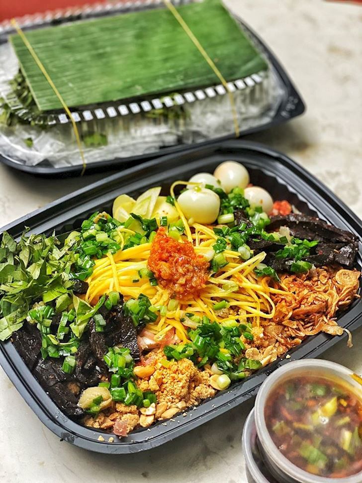 1 bịch bánh tráng trộn