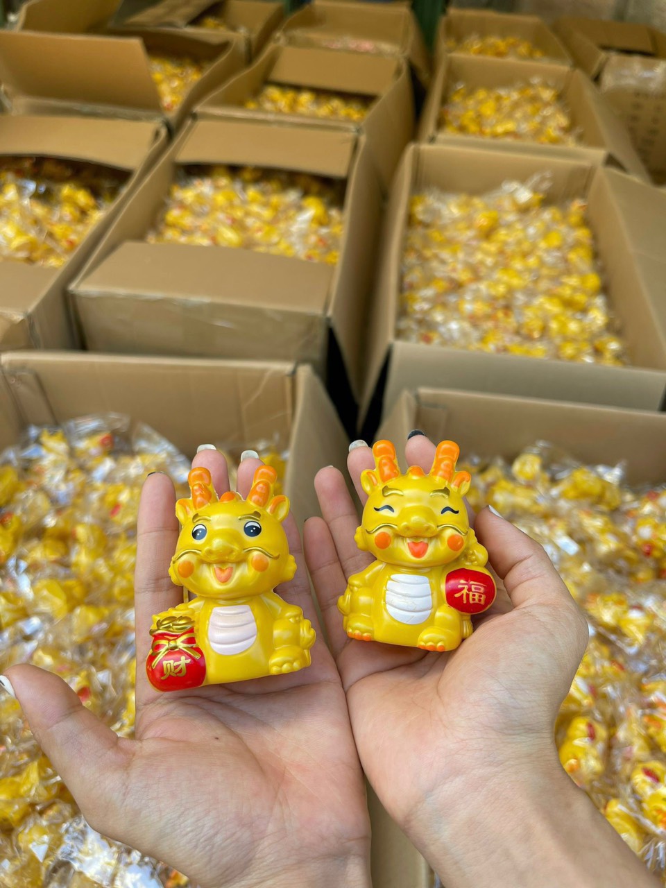 mèo may mắn, thần tài