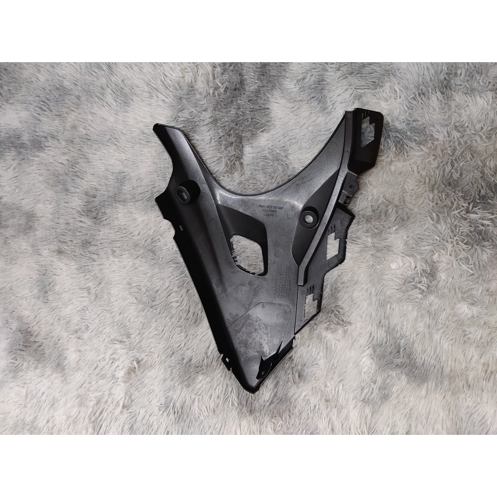Mỏ Cày Bên Trái Đen Bóng GSX R150.