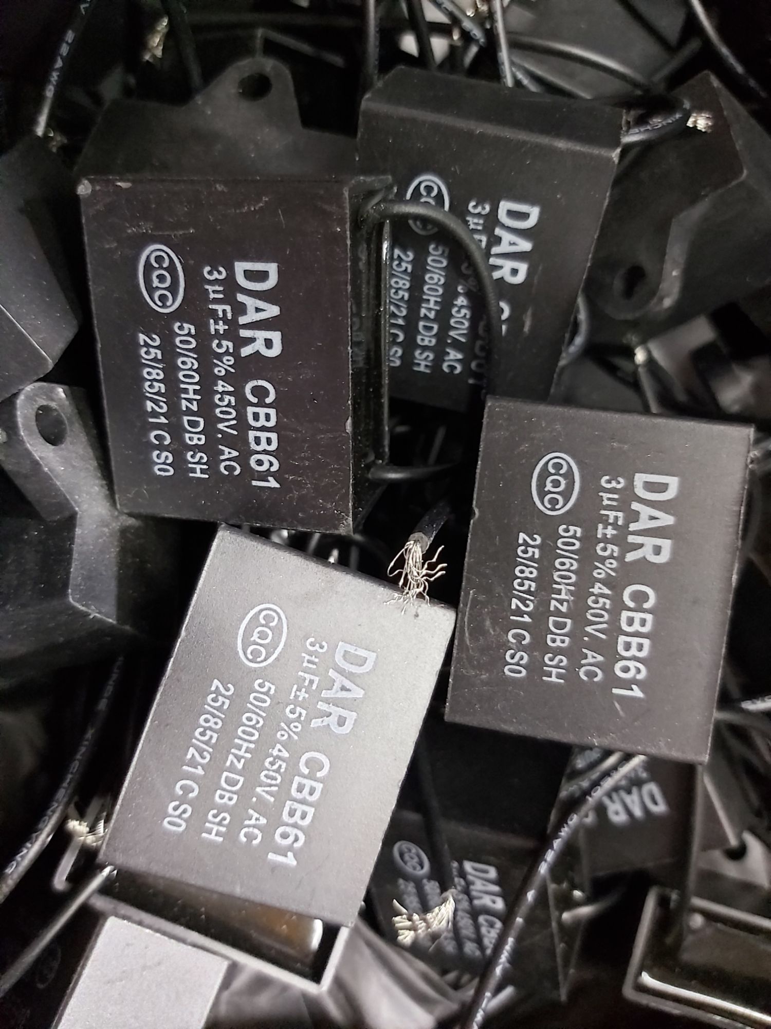 Tụ quạt 3uf 450v giá 5 con