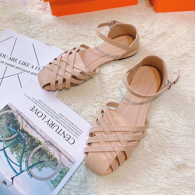 GIÀY SANDAL ĐẾ BỆT QUAI ĐAN MỎ VUÔNG