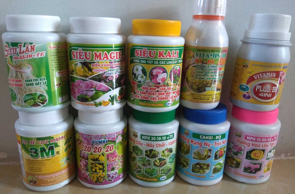 Combo 9 loại chăm sóc hoa lan cây cảnh - chai 100 gram biomax