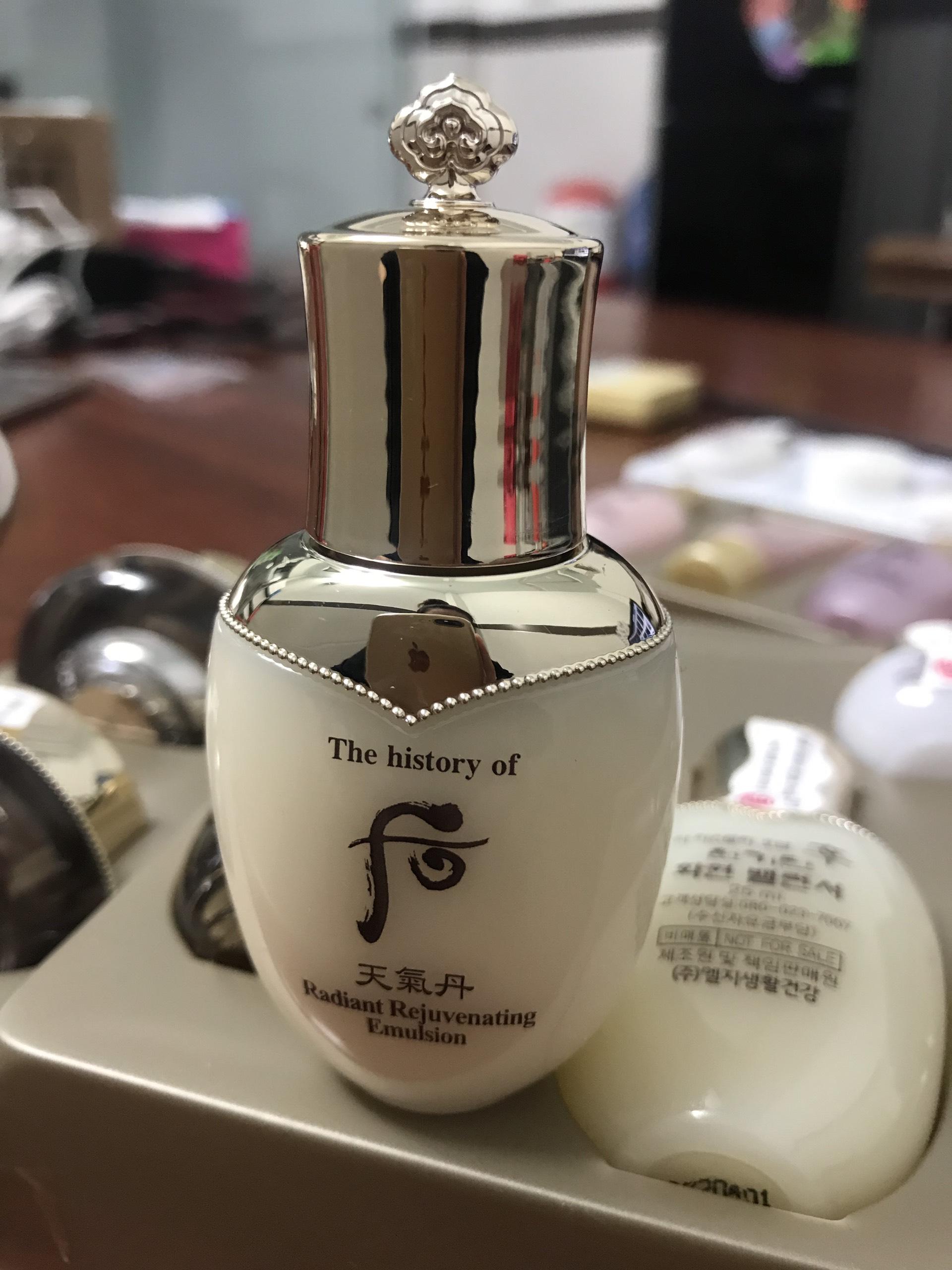 [HCM]Sữa dưỡng tái sinh da cao cấp Whoo Cheongidan Radiant 25ml