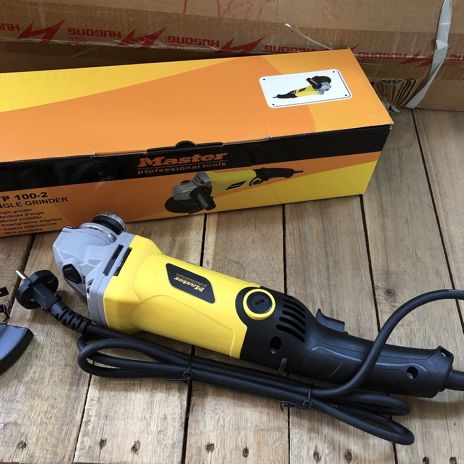 Máy mài góc Master MST 100-2 tay dài 980W