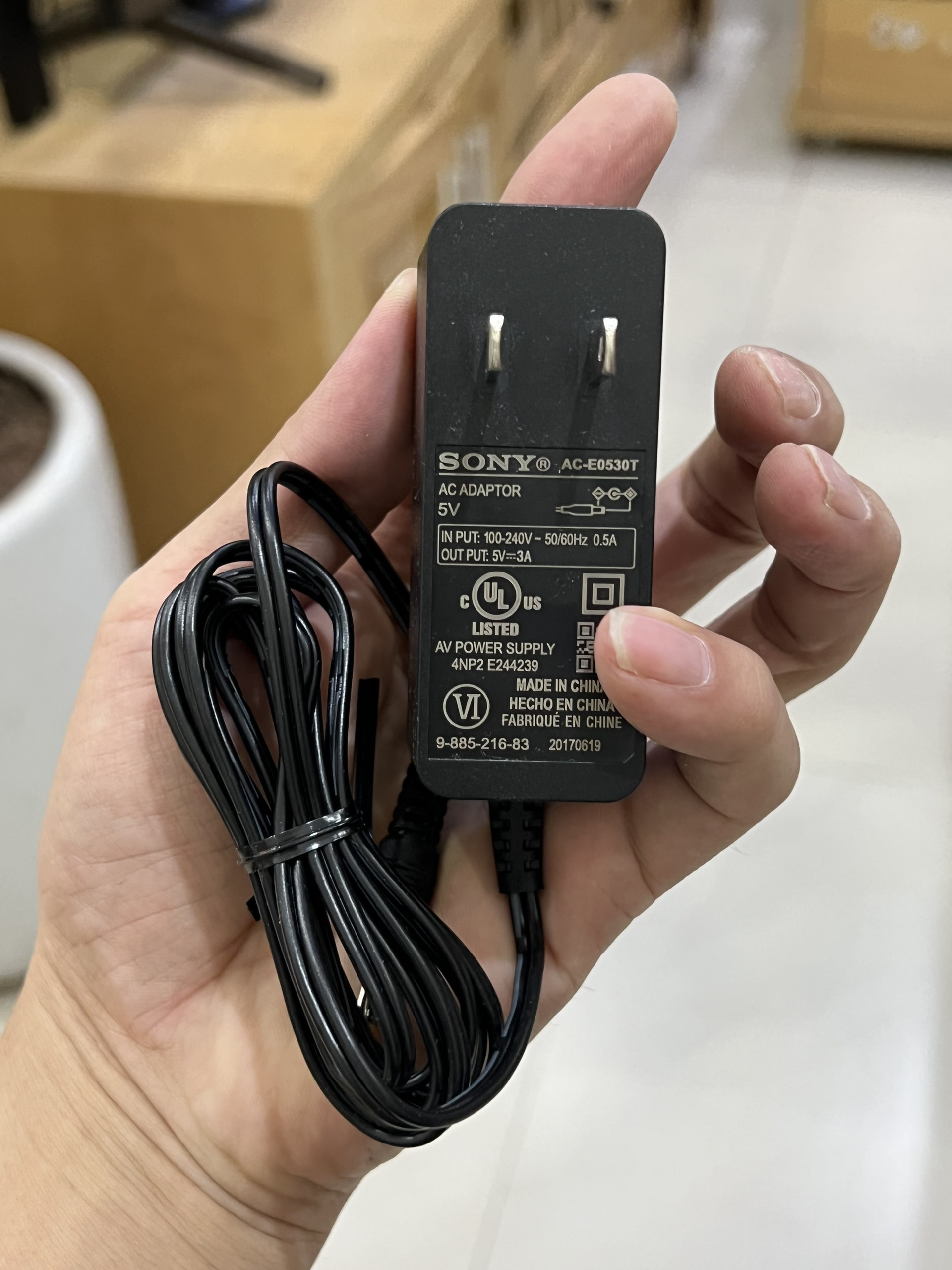 sạc pin 5v 3a loa Bluetooth sony