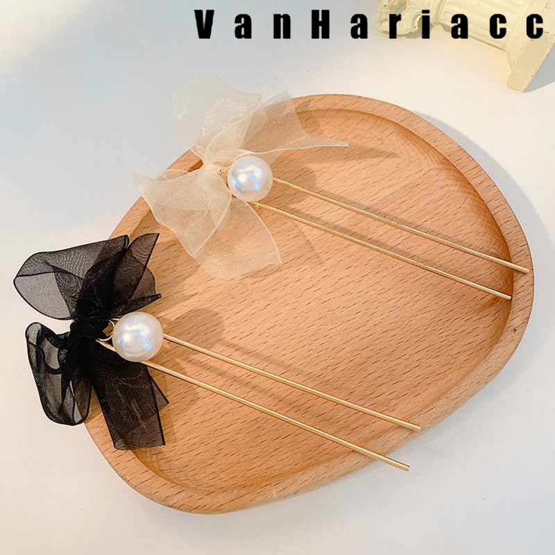 U-Shaped Hairpin With Pearls