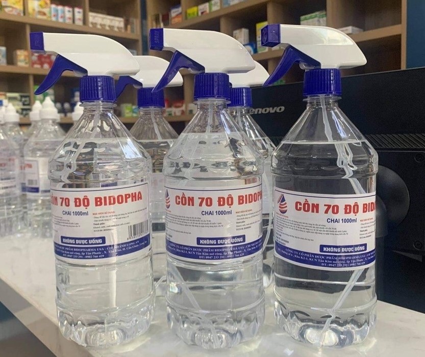 Cồn 70 độ BIDOPHA PHARMA (chai 1000ml có vòi xịt)