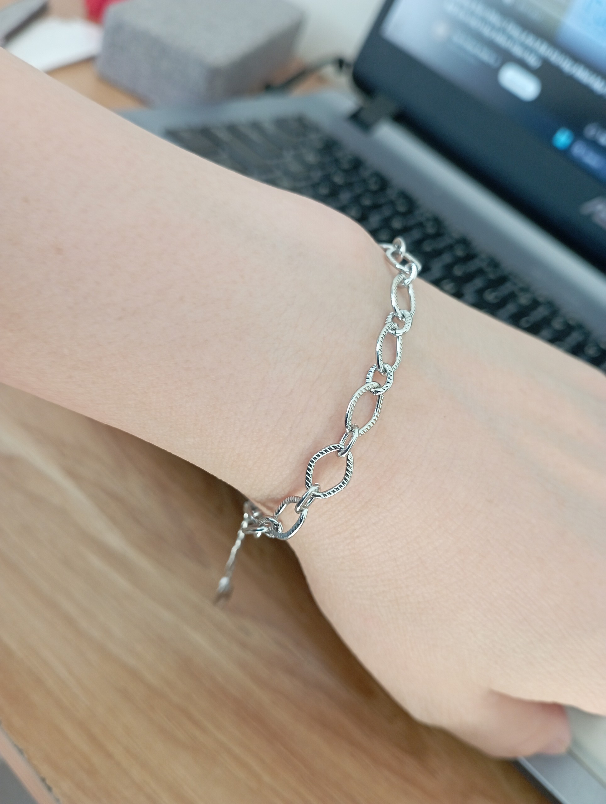 Lắc tay titan mắc xích kiểu