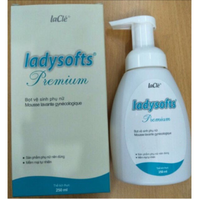 SẢN PHẨM LADYSOFT PREMIUM XANH 250ML