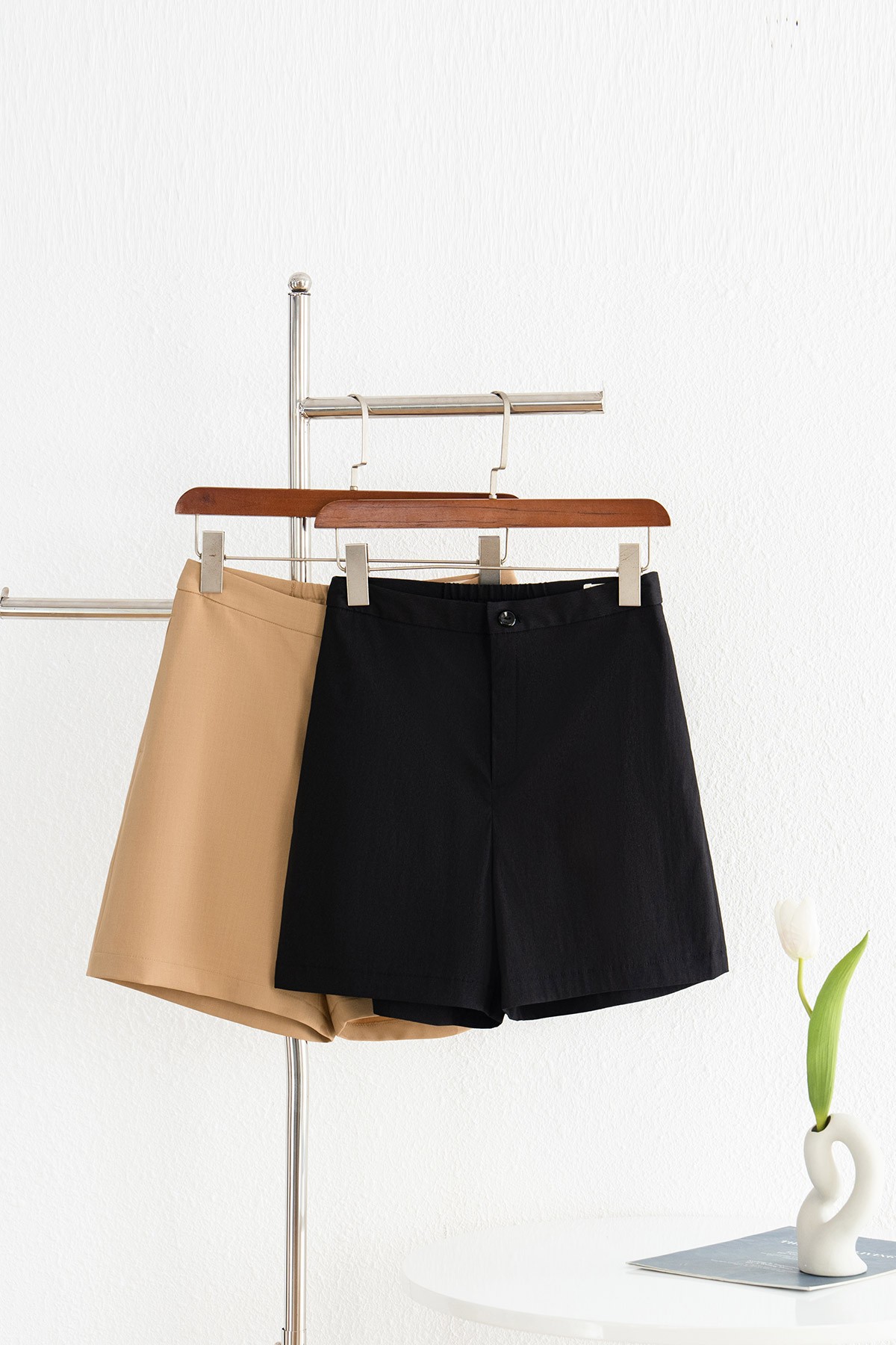 Quần Shorts Lamer Túi Dọc Cạp D64S23H001