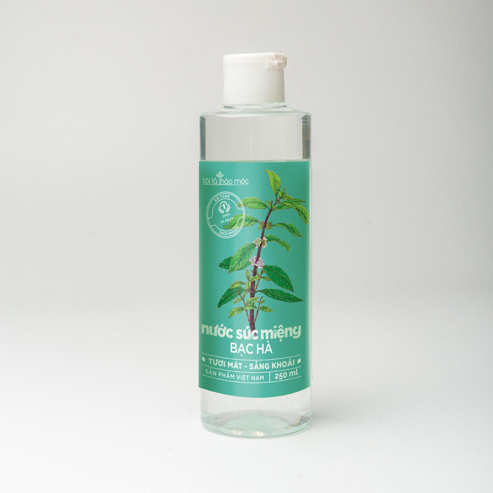 Nước súc miệng bạc hà Tôi Là Thảo Mộc 250ml
