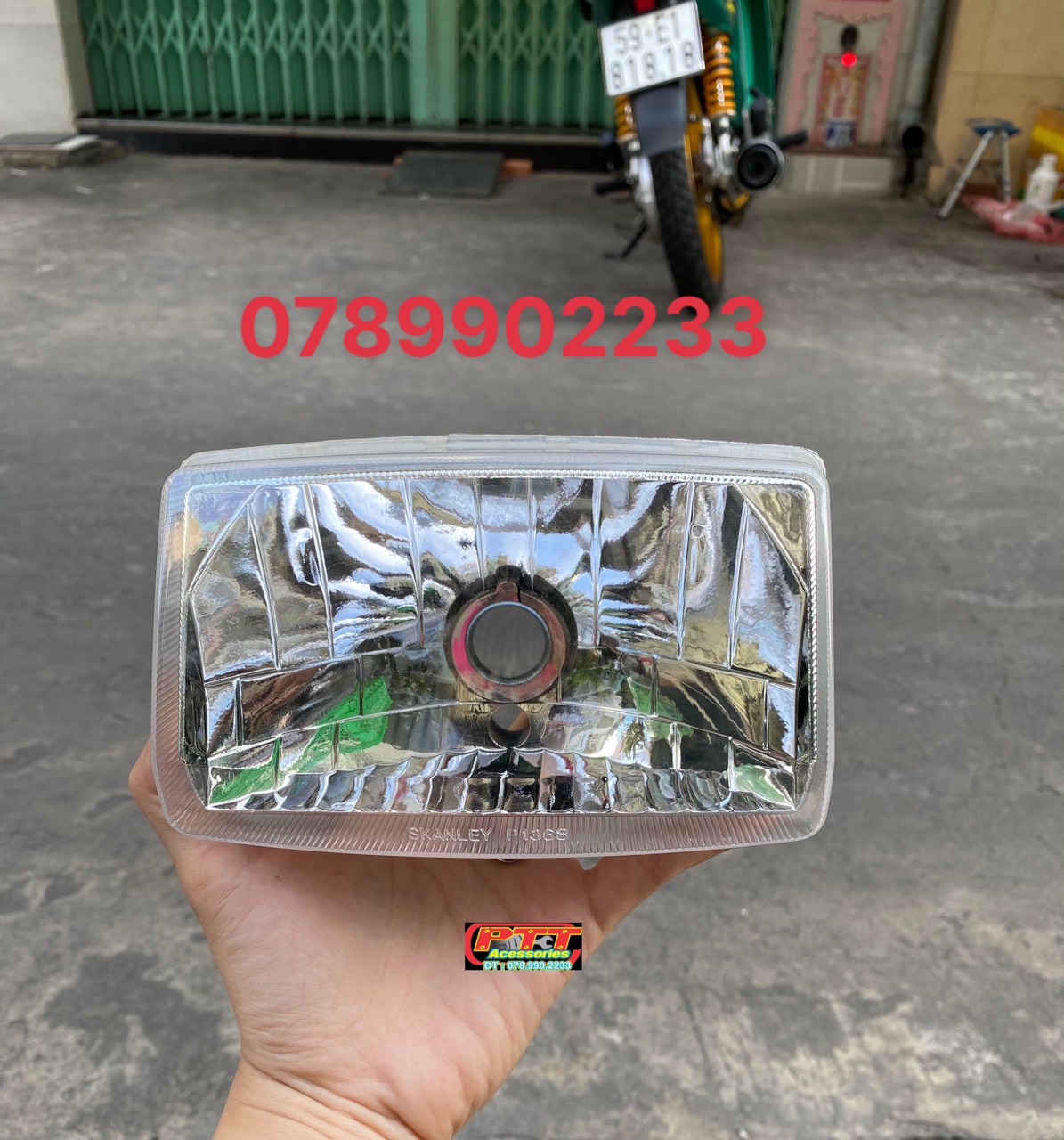 PHA ĐÈN + XI NHAN XE MAX ( RỜI )