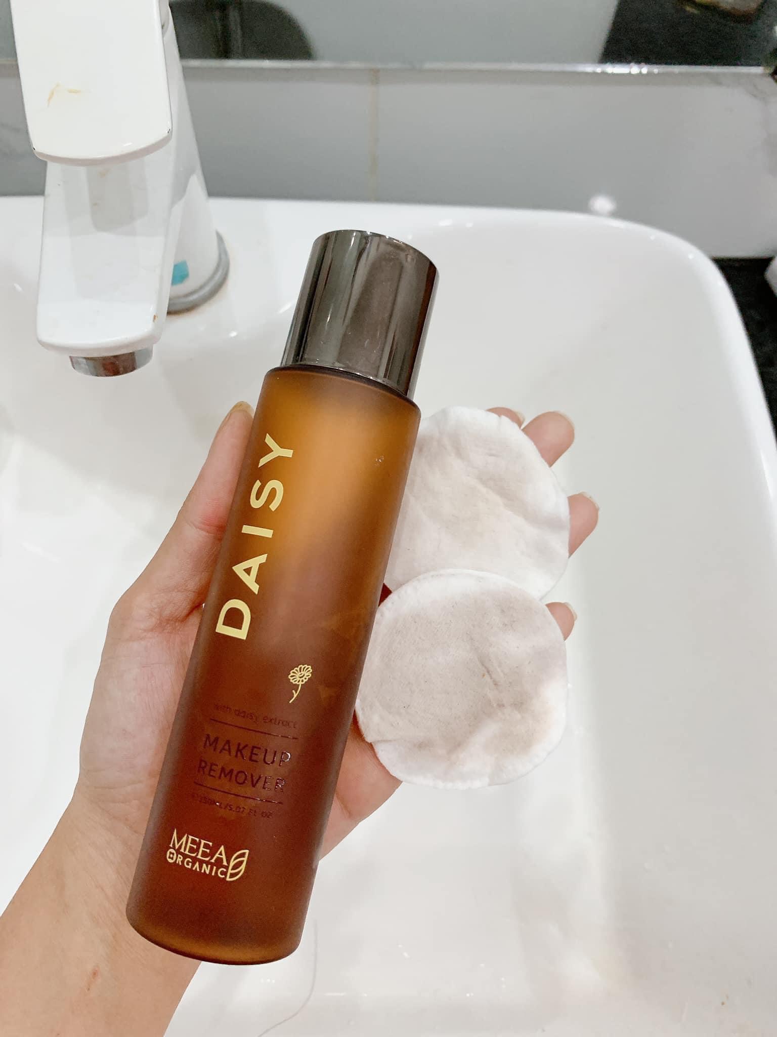 Nước tẩy trang Daisy Hoa cúc
