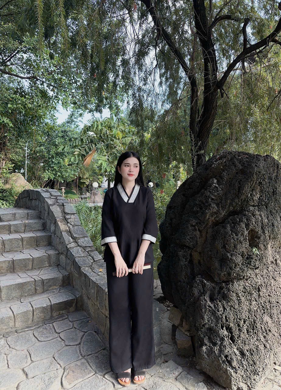 Đồ Lam Đi Chùa # Bộ Lụa Hàn sen 1 nút# Quần Áo Nữ Cao Cấp