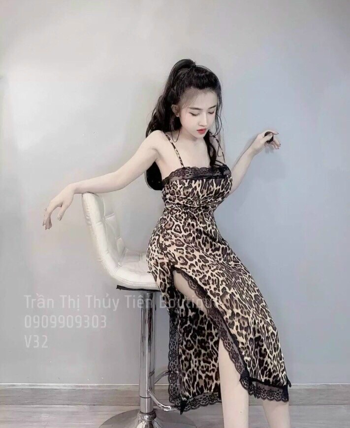 Đầm nữ hai dây dáng dài xẻ tà da beo