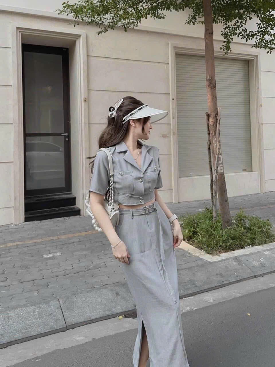 SET ÁO CỔ SƠ MI VÀ CHÂN VÁY XẺ TÀ