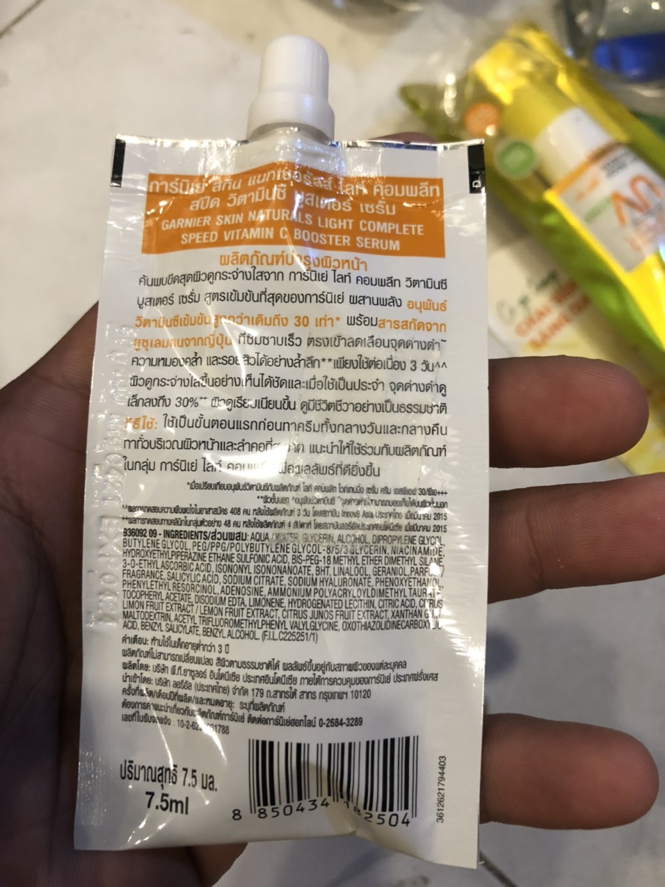 Tinh chất tăng cường sáng da mờ thâm Garnier 7.5ml